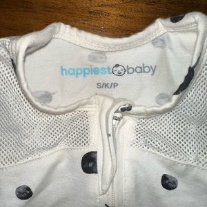 4 sleep sacks(2 Snoo, 1 love to dream, 1 Burt’s bees)